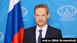 დმიტრი ტროფიმოვს დმიტრი ოლისოვი ჩაანაცვლებს.