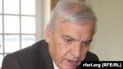 محمد امین فرهنگ کارشناس مسایل اقتصادی