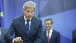 Dacian Cioloș începe negocierile în Parlament pentru învestirea viitorului Guvern, dar s-ar putea să aibă o surpriză neplăcută din partea liberalilor.
