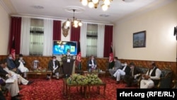 نشست افسران، سارنوالان و قاضیان باز نشسته