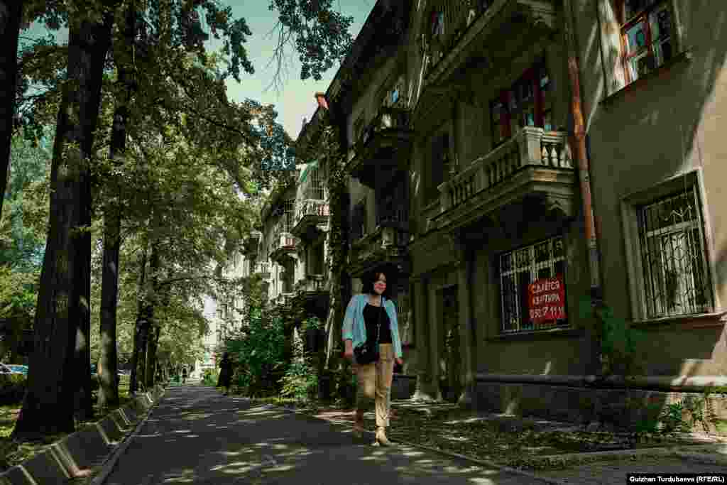 Эркиндик бульварындагы эски үйлөрдүн бири.&nbsp;Бул үйдө мамлекеттик жана коомдук ишмер, мурдагы маданият министри, Кыргыз эл баатыры Күлүйпа Кондучалова жашаган.