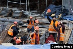 Ҳар сол ҳазорҳо марди қобили кори Тоҷикистон ба Русия мераванд