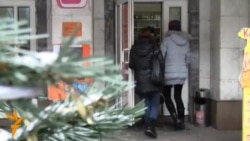 В Бишкеке проверили продают ли спиртное подросткам