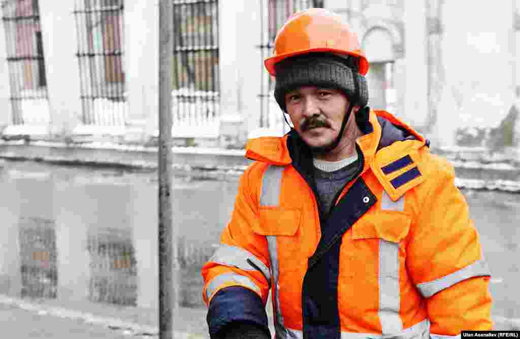 Жол коопсуздугуна салым кошкон Ербулат