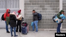 В марте администрация Трампа запустила приложение CBP Home, которое позволит нелегальным мигрантам «самодепортироваться» из страны