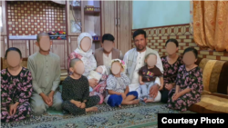 Гражданин Казахстана Шермамед Маханулы не может вывезти свою семью из Афганистана
