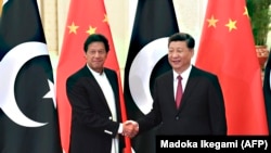 چینايي ولسمشر شي جېنپېنګ وايي له وزیراعظم عمران خان سره یې په لیدو کې د دوه اړخیزه اړیکو د لا پراخولو هوډ وښود - انځور له ارشیفه