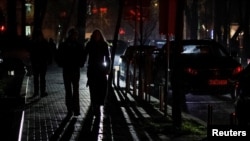 Улица в Украине без освещения. Иллюстративное фото