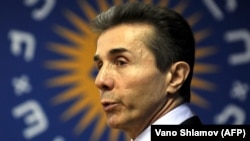 ბიძინა ივანიშვილმა 2020 წლის არჩევნების სრულად პროპორციული წესით ჩატარების პირობა დადო, თუმცა „მაჟორიტარების აჯანყებამ“ ეს ცვლილება ჩააგდო