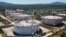 Резервоарите за съхранение на горива на „Лукойл Нефтохим Бургас“ в Росенец. Снимката е от 20 август 2024 г.
