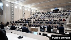 Жогорку Кеңеш.