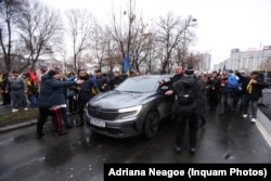 Mașină folosită de Călin Georgescu.