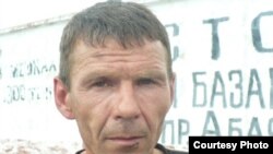 Аркадий Баев, АК - 159/20 қоныс колониясындағы жазасын өтеуші. Шахтинск. 24 маусым 2011 жыл.  