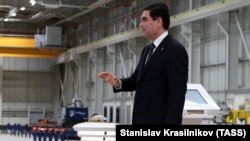 Prezident G.Berdimuhamedow Türkmenbaşy portunyň açylyş dabarasyna gatnaşýar, 2-nji maý, 2018. 