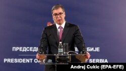 Predsednik Aleksandar Vučić (na fotografiji, april 2021.) svaki dan krši ustav. Nijedna od stvari, kojima se on bavi, nije predviđena kao funkcija predsednika države što će reći da on time ne bi smeo da se bavi - ocenjuje profesorka Danica Popović.