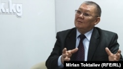 Токон Мамытов.