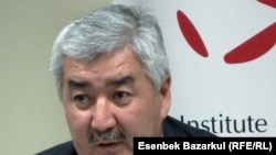Амиржан Косанов, генеральный секретарь партии ОСДП «Азат». Алматы, 30 сентября 2010 года.  