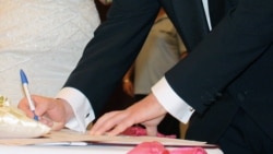 Za slučajeve na severu veruje se da su posledica jednog masovnog okupljanja, odnosno svadbe sredinom marta.