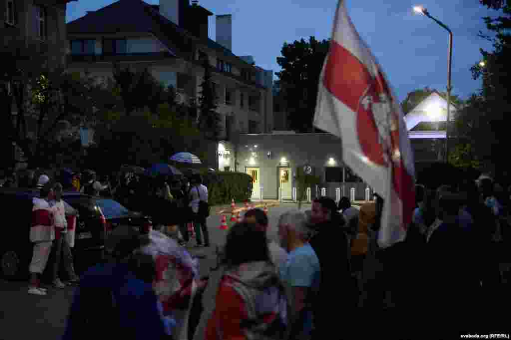 Чаканьне працягвалася нямала часу