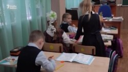 Rusiyada miqrantlar üçün yeni çətinlik: Ailələr uşaqlarını məktəbə qoya bilmirlər