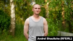 Кірыла Балахонаў у першы дзень пасьля вызваленьня