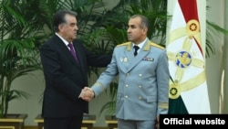 Президент Таджикистана Эмомали Рахмон и генеральный прокурор страны Юсуф Рахмон