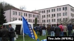 Radnički protesti pred Vladom Federacije BiH u martu 2011.