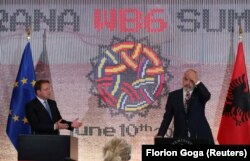 Komisioneri për Zgjerim i BE-së, Oliver Varhelyi dhe kryeministri i Shqipërisë, Edi Rama. Tiranë, 10 qershor, 2021.