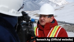 Акылбек Жапаров.