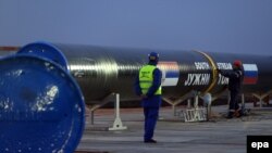 Сербияда "Түштүк агымдын" курулушу салтанаттуу башталган учур. 24-ноябрь, 2013-жыл. 