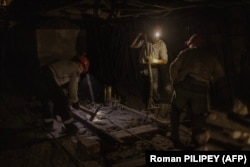 დონბასის ქვანახშირის მაღაროები საბჭოთა მძიმე ინდუსტრიას - და ასევე უკრაინის დიდ ნაწილს - ამარაგებდა.