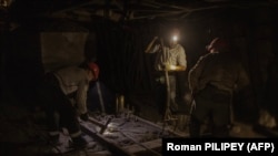 Донбасстағы көмір шахталары кезінде Совет одағындағы өнеркәсіпті электр энергиясымен қамтамасыз еткен.