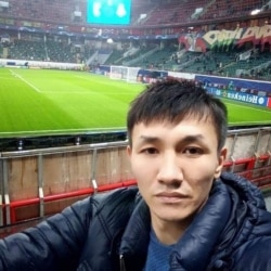 Курманбек Карабалаев.