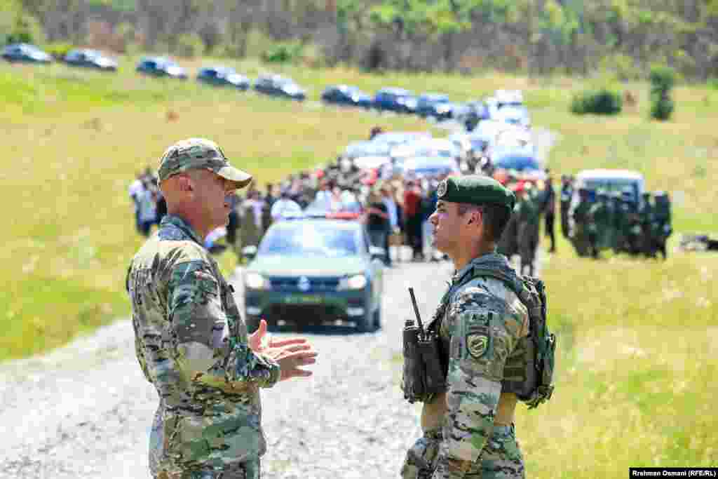 Ministar odbrane Kosova Ejup Maqedonci krajem prošle godine je za Radio Slobodna Evropa izjavio da je Kosovo za četiri godine potrošilo preko 269 miliona eura na kupovinu oružja.