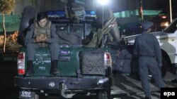 دانش: هیچ کسی مستثنا نیست.