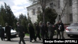 Жители махалли Имам-Ата. 2 апреля 2013 года    