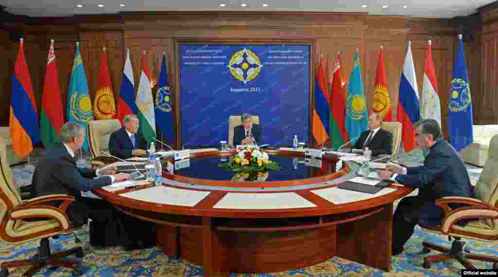 Начало неформального саммита