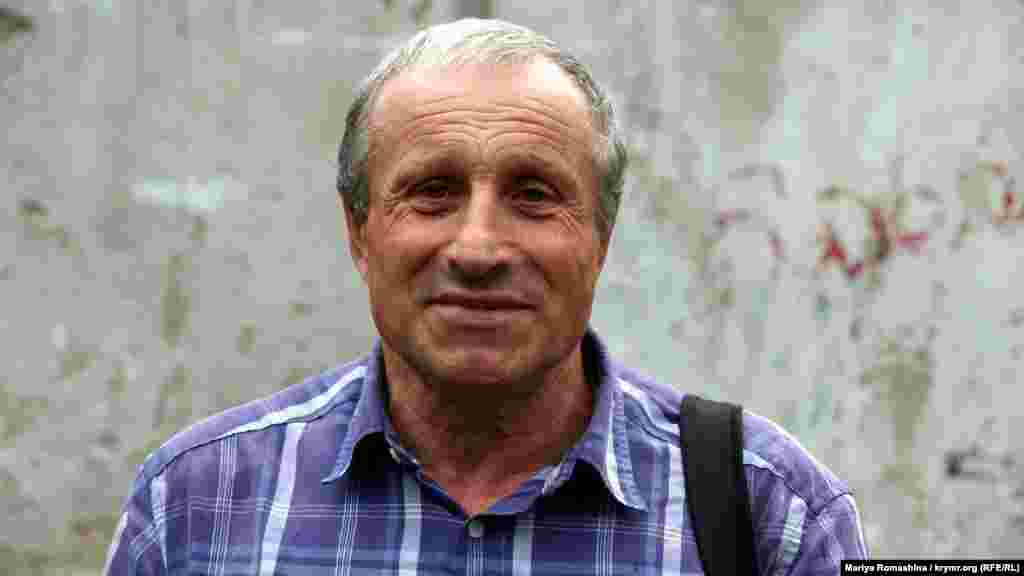 Творча кар'єра Семени на півострові почалася в Судаку, де він працював заступником головного редактора однієї з місцевих газет. Потім журналіст переїхав до Сімферополя і там керував редакціями різних місцевих видань