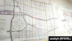 Желтой линией выделены предполагаемые маршруты легкорельсового транспорта.