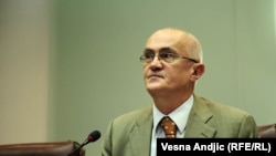 Sem čuvene floskule `pustite institucije da rade` mi zapravo nemamo gotovo nikakve informacije: Šabić