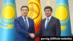 Казакстандын премьер-министри Аскар Мамин жана Кыргызстандын өкмөт башчысы Мухаммедкалый Абылгазиев, Бишкек, 12-май, 2019-жыл.