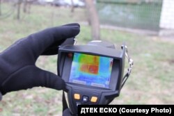 Помаранчеві й червоні ділянки – місце найбільших втрат тепла