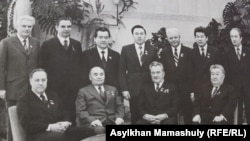 Советтік Қазақстан басшылары. "Таңғажайып Қонаев" кітабынан алынған сурет.