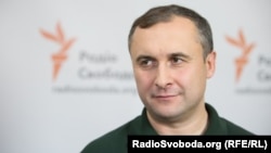 Речних Держприкордонслужби Олег Слободян зазначає, що виявлення однієї з «євробляхових» схем та її вивчення тривало більше півроку.