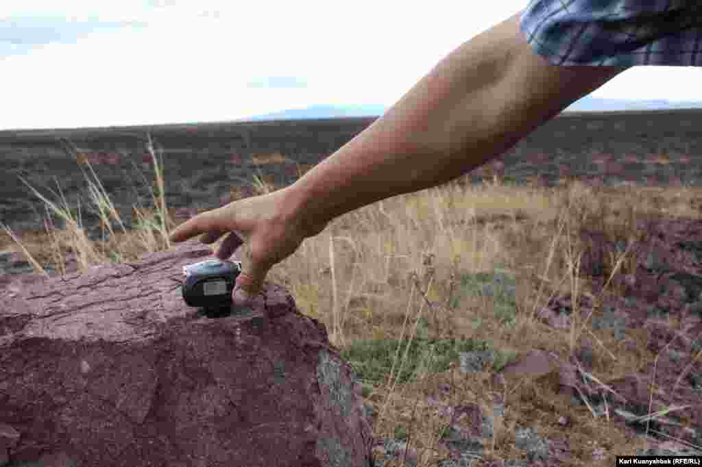 "Атылған көл" маңындағы радиация көрсеткіші әртүрлі екендігі байқалады. Төбешік басында жел соғып тұрғанда радиацияның азайғаны, ал өзге бөліктерде радиация мөлшері көбейгені көрінеді.