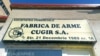 Ministerul Economiei promite de doi ani că uzina de stat de la Cugir va produce muniție de calibru NATO de 155 de mm, cea mai solicitată din lume, și arme de asalt pentru militarii români.