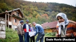 Bosnje dhe Hercegovina, e cila ende qeveriset nga një strukturë e përcaktuar me Marrëveshjen e Dejtonit, 25 vjet më parë, ka arritur ta kryejë regjistrimin e popullsisë në vitin 2013.