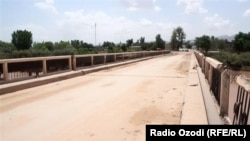 Мост через реку Сурхоб