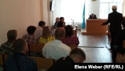 Судебное разбирательство по делу о взрыве котла отопления в поселке Шахан Карагандинской области.  Шахтинск, 4 июля 2017 года.