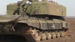 Украинската војска покажува руски воени трофеи